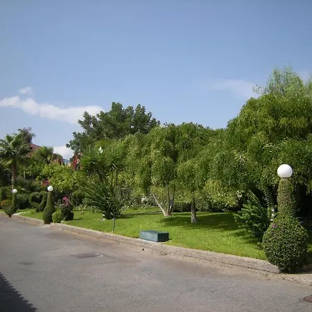 Oleandri Beach Resorts * Giardini Naxos